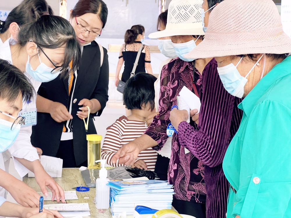 【保山安利醫(yī)院】6.6全國愛眼日，我院眼科開展眼健康系列惠民活動！
